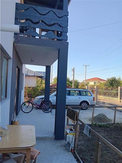 Casă cu 8 camere cu Canalizare în Lunca Cetățuii