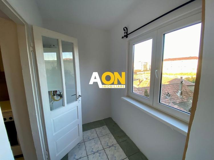 Apartament cu 2 camere decomandat, mobilat în Cetate