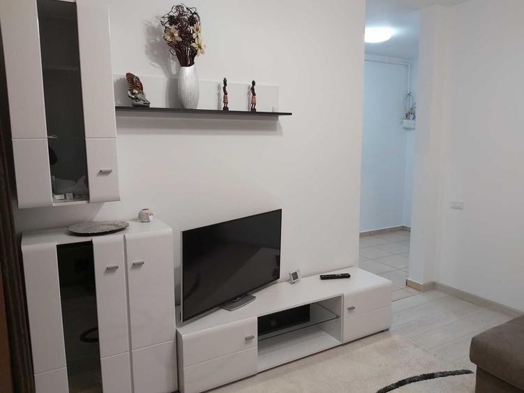 Garsonieră decomandată în Runcu