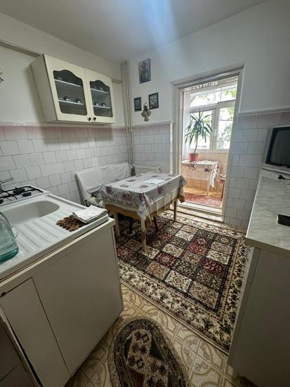 Apartament cu 2 camere decomandat în Buzaului