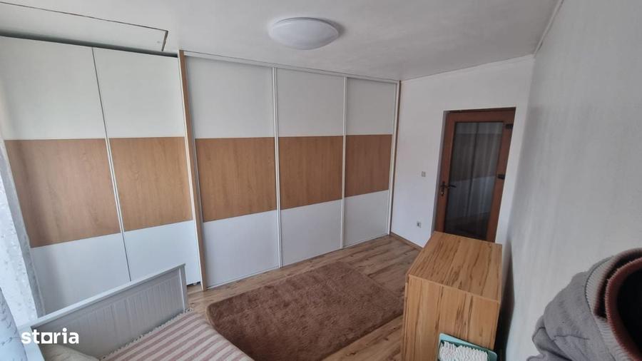 Casă cu 4 camere cu Teren 175 Mp în Central