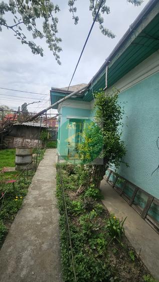 Casă cu 4 camere cu Teren 480 Mp în Est