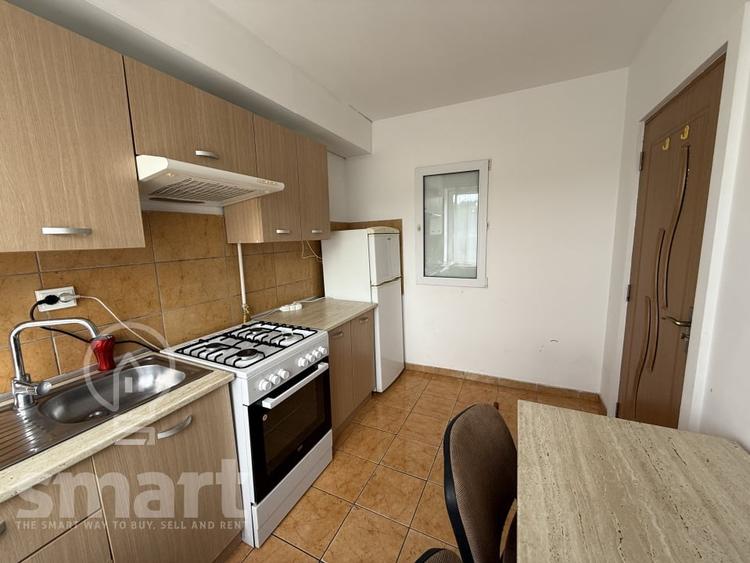 Apartament cu 2 camere semidecomandat, mobilat în Iris