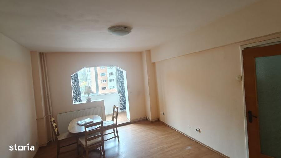 Apartament cu 2 camere decomandat în Răcădău