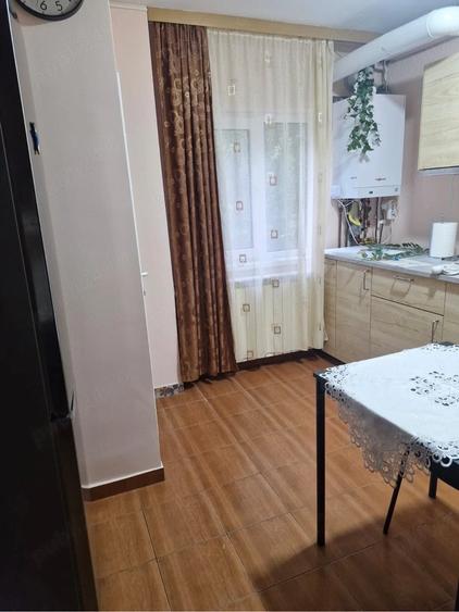 Garsonieră decomandată în Brâncoveanu