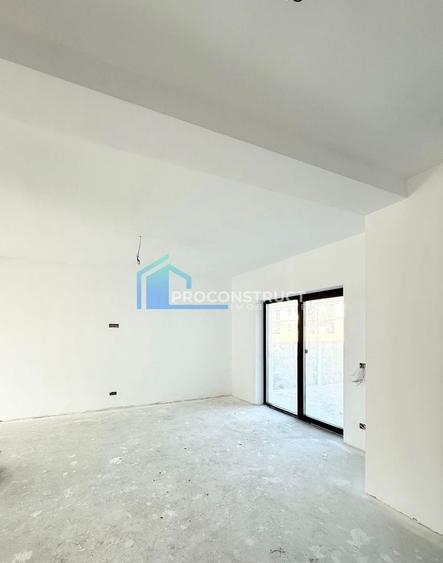 Duplex cu 4 camere cu Canalizare în Moșnița Nouă