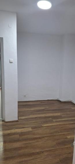 Apartament cu 3 camere decomandat în Obcini