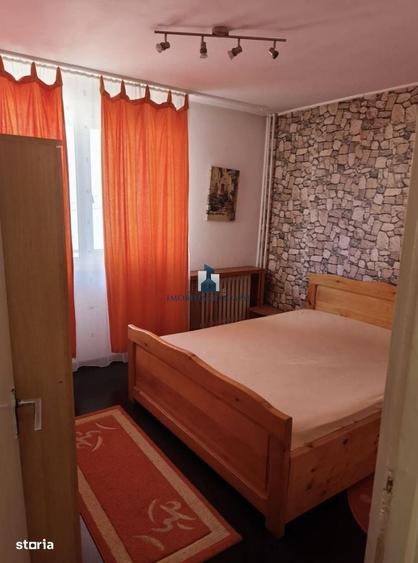 Vanzare Apartament 2 Camere Semidecomandat Piata Sudului - 2