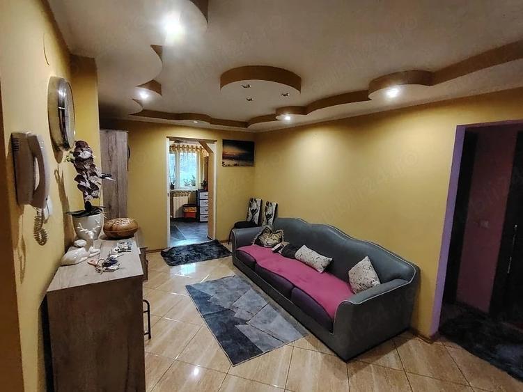 Apartament cu 2 camere decomandat în C5
