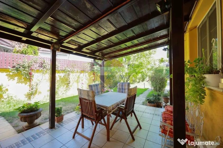 Casă cu 5 camere cu Teren 554 Mp în Central