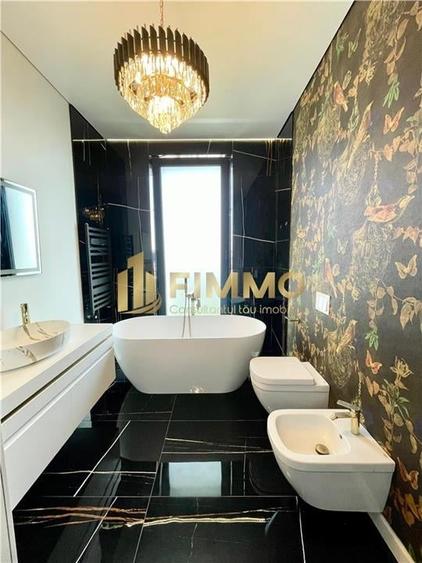 Casă individuală cu 4 camere cu Canalizare în Ipotești