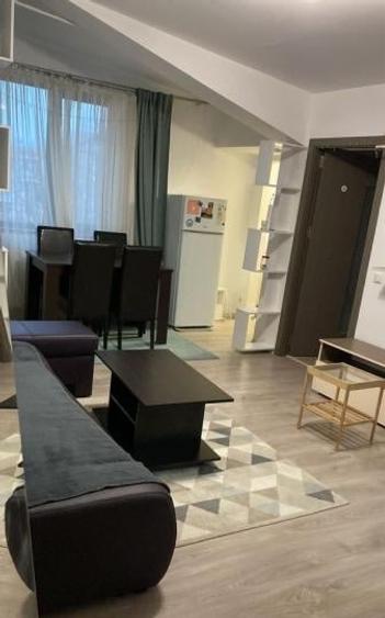 Apartament cu 2 camere semidecomandat, mobilat în 1 Mai