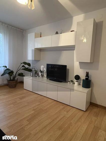Apartament cu 3 camere decomandat, mobilat în Titan