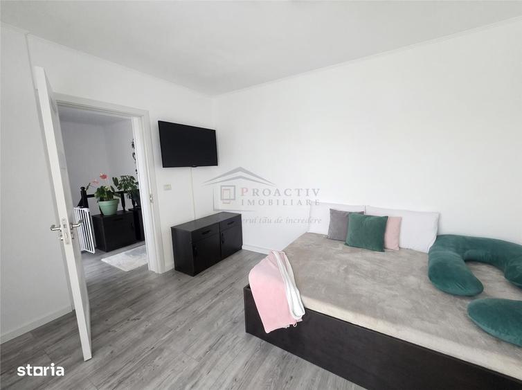 Casă cu 4 camere în Ipotești