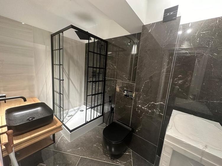 Apartament cu 2 camere decomandat în Albești