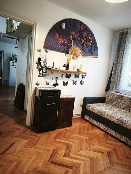 Apartament cu 3 camere semidecomandat în Tudor Vladimirescu