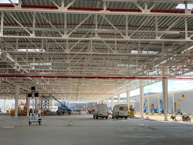 Spațiu industrial, de 17,500 mp, în Central