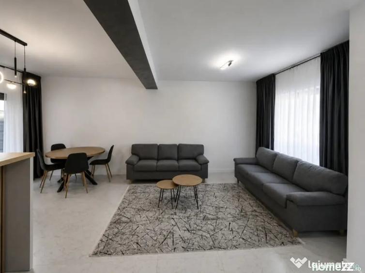Casă cu 4 camere cu Teren 200 Mp în Central
