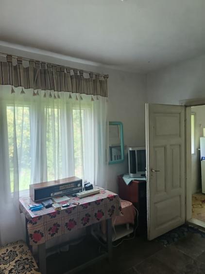 Casă individuală cu 5 camere cu Teren 1100 Mp în Lopătari