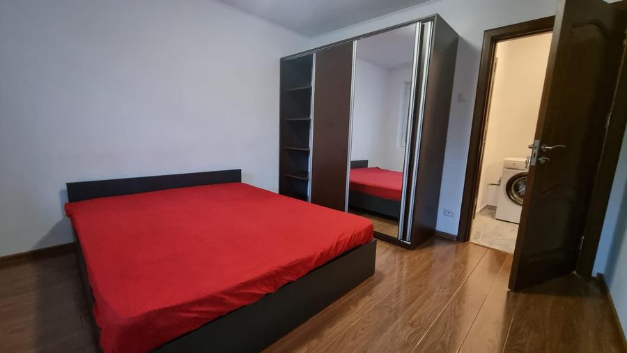 Apartament cu 2 camere semidecomandat în Tineretului