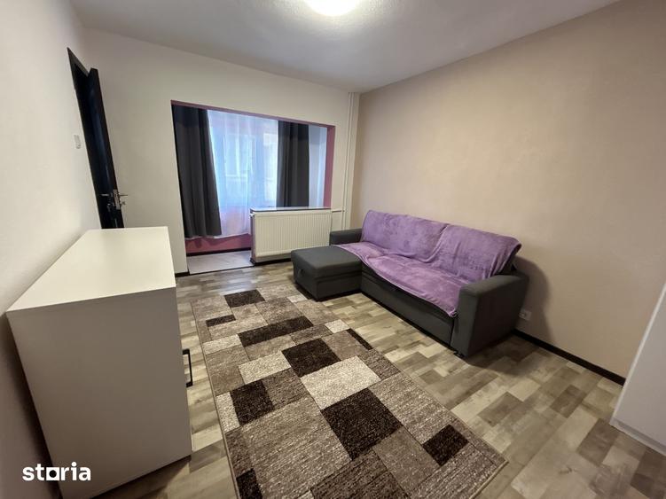 Garsonieră în Girocului