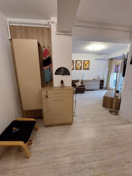 Garsonieră decomandată în Drumul Taberei