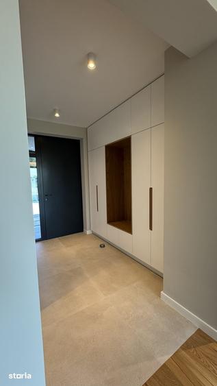 Casă cu 4 camere cu Teren 275 Mp în Corbeanca