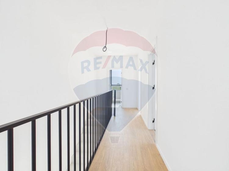 Duplex cu 4 camere cu Teren 271 Mp în Balotești