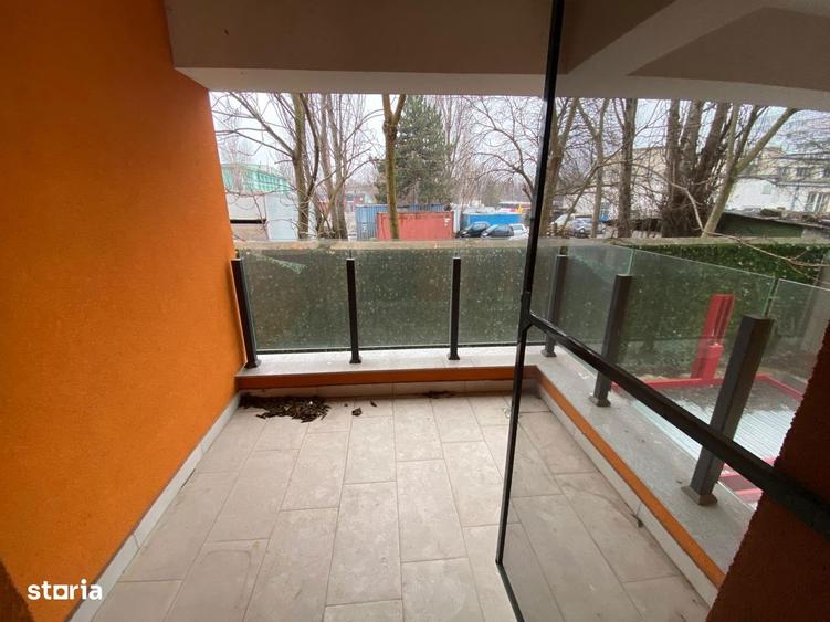 Apartament cu 2 camere decomandat în Crângași