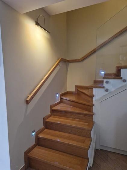 Duplex cu 4 camere cu Canalizare în 1 Decembrie