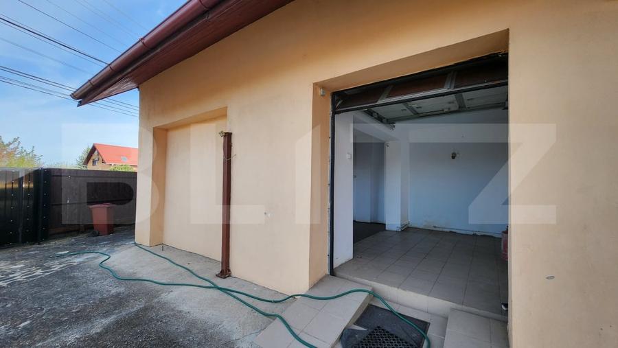 Casă individuală cu 4 camere cu Garaj în Est
