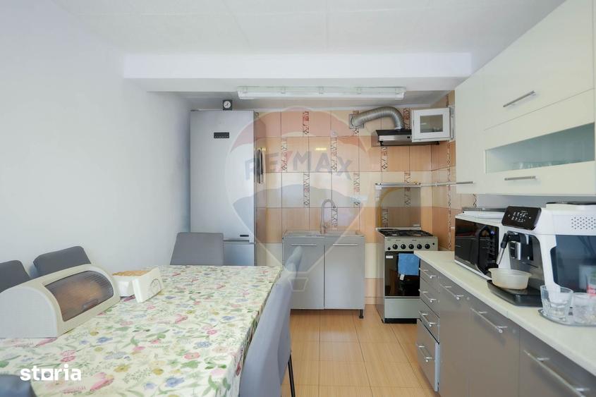 Casă cu 5 camere cu Teren 395 Mp în Central