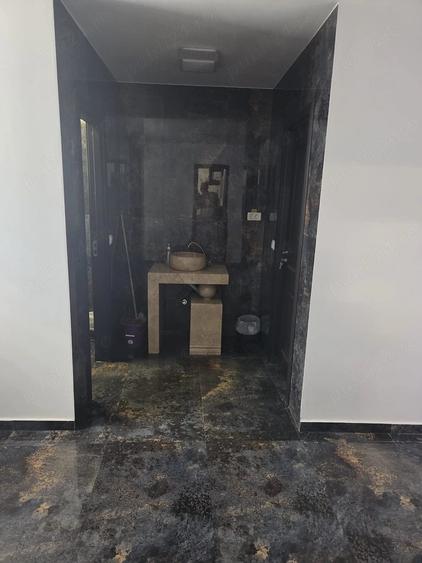 Spațiu comercial, de 113 mp, în Central