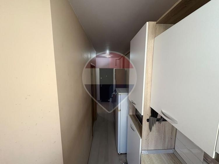Garsonieră decomandată, mobilată în Ultracentral