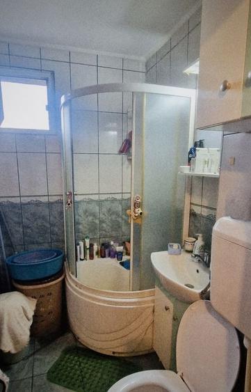 Vand apartament 2 camere Drumul Taberei, strada Raul Doamnei - 5