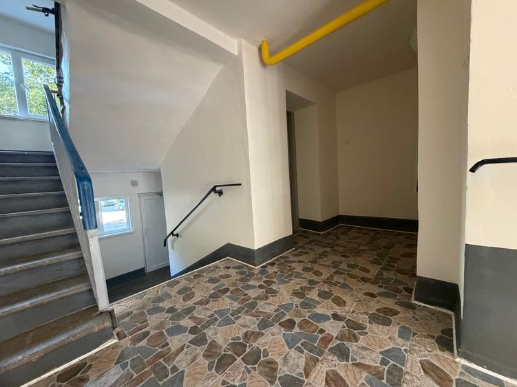 Garsonieră decomandată în Soarelui