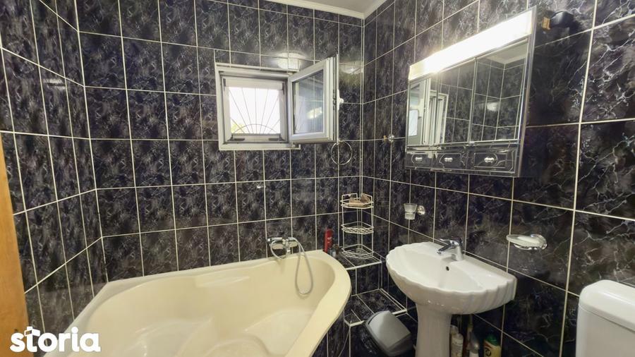 Apartament cu 5 camere decomandat, mobilat în Militari