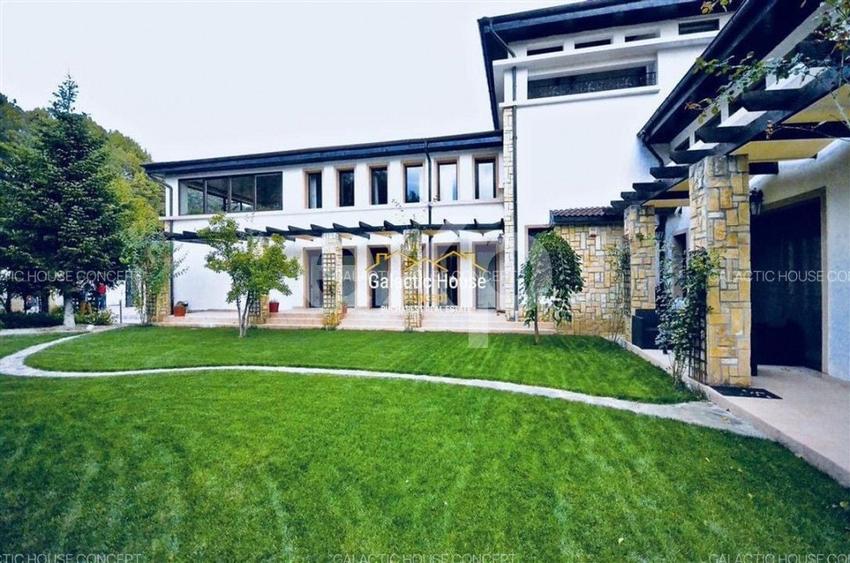 Casă individuală cu 8 camere cu Piscina în Voluntari