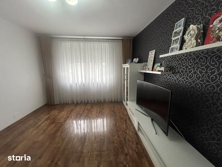 Apartament 3 camere de vanzare Zona Precista - 16