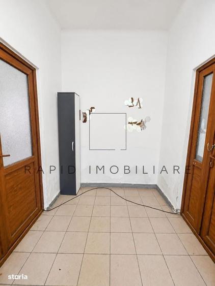 Casă cu 3 camere semidecomandat în Gării