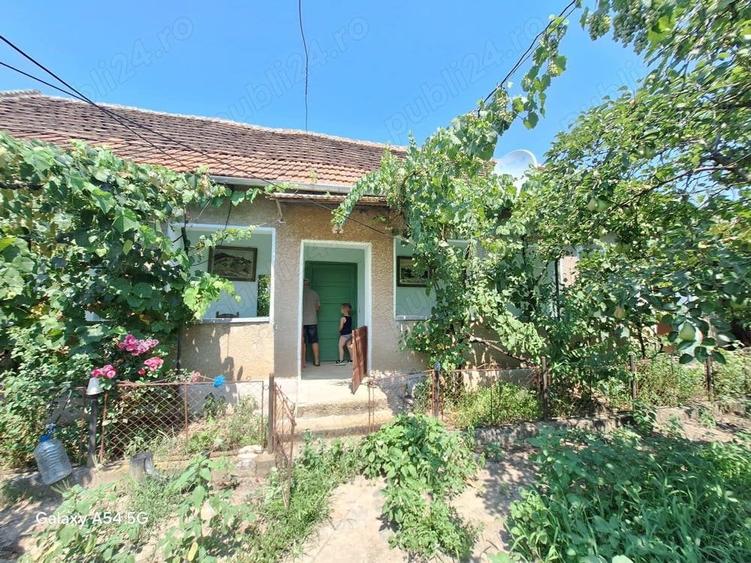 Casă cu 4 camere în Moroda