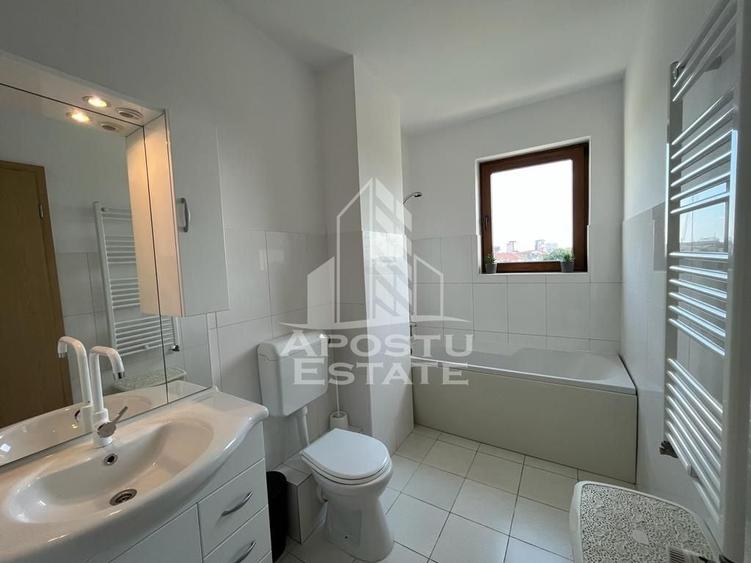 Apartament cu 2 camere semidecomandat, mobilat în Torontalului