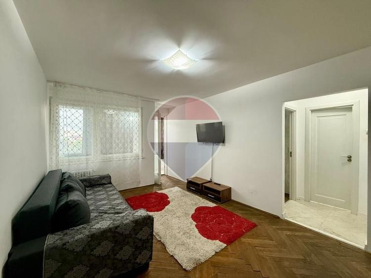 Apartament cu 2 camere semidecomandat, mobilat în Vatra Luminoasă