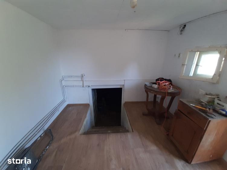 Casă cu 4 camere cu Teren 360 Mp în Burdea