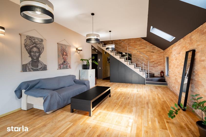 Apartament cu 4 camere semidecomandat, mobilat în Central