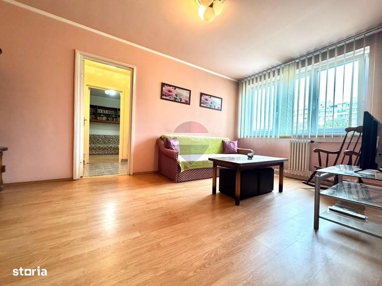 Apartament cu 2 camere decomandat în Central