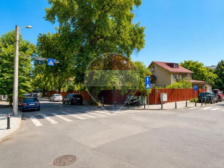 Apartament cu 2 camere semidecomandat, mobilat în Muncii