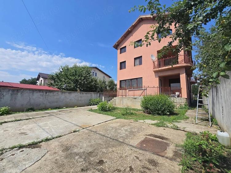 Casă cu 6 camere cu Teren 500 Mp în Cernica