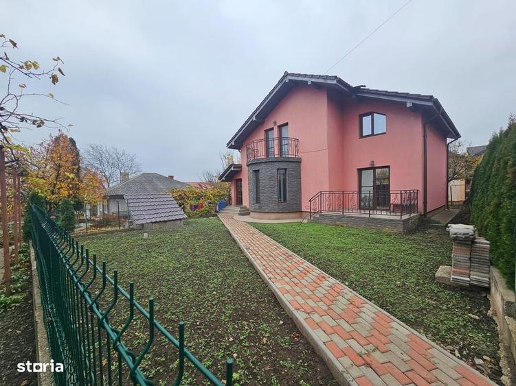 Casă cu 4 camere cu Teren 300 Mp în Valea Lupului