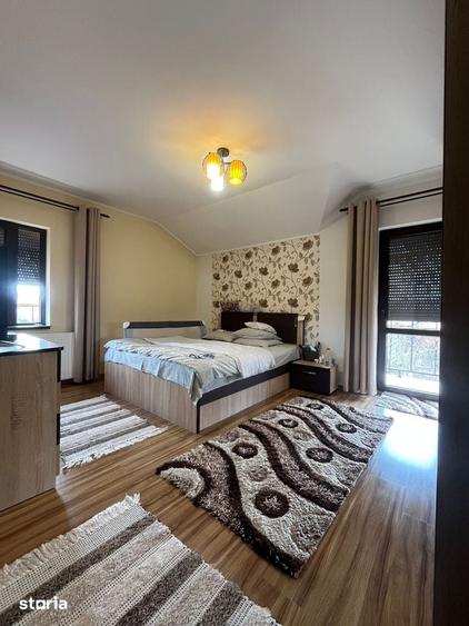 Casă cu 5 camere cu Teren 250 Mp în Berceni